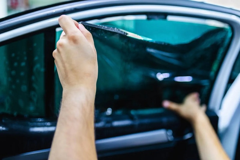 Maximising Comfort And Privacy With Professional Car Tinting Services