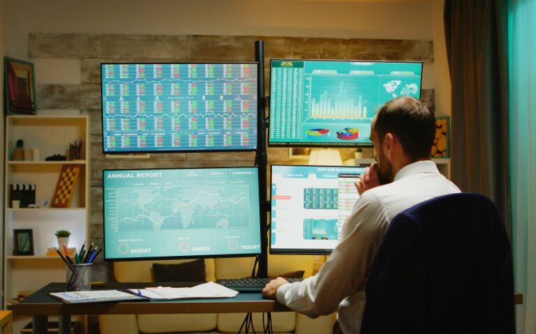 5 Skills Employers Expect From a Diploma in Data Analytics Graduate