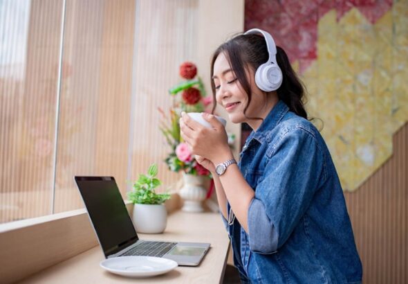 How to Obtain Peace in Busy Cities with ANC Headphones